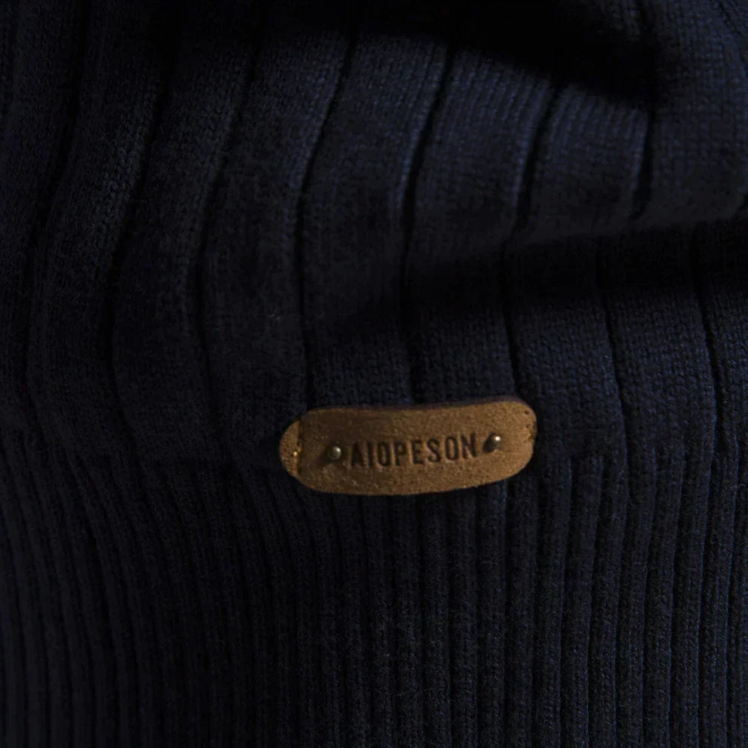 Louie | Men's Quarter Zip Sweater with Long Sleeves and Fitted Silhouette 3